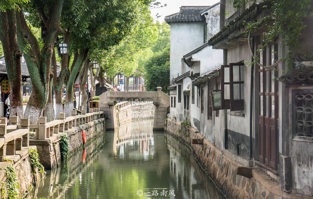 直播间花重金买了一年量的胶原蛋白 杭州大姐吃了一个月后差点“爆肝”